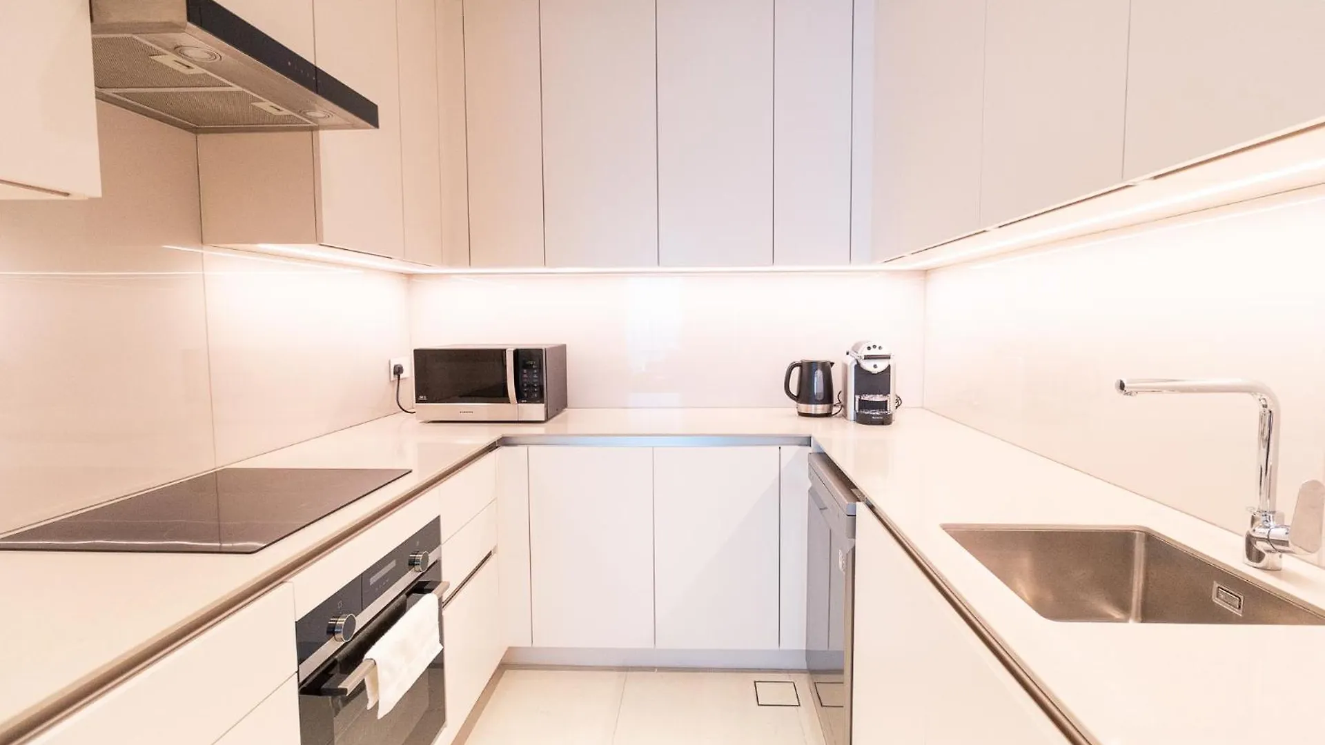 Apartment The Address Residences By Happy Season Dubai